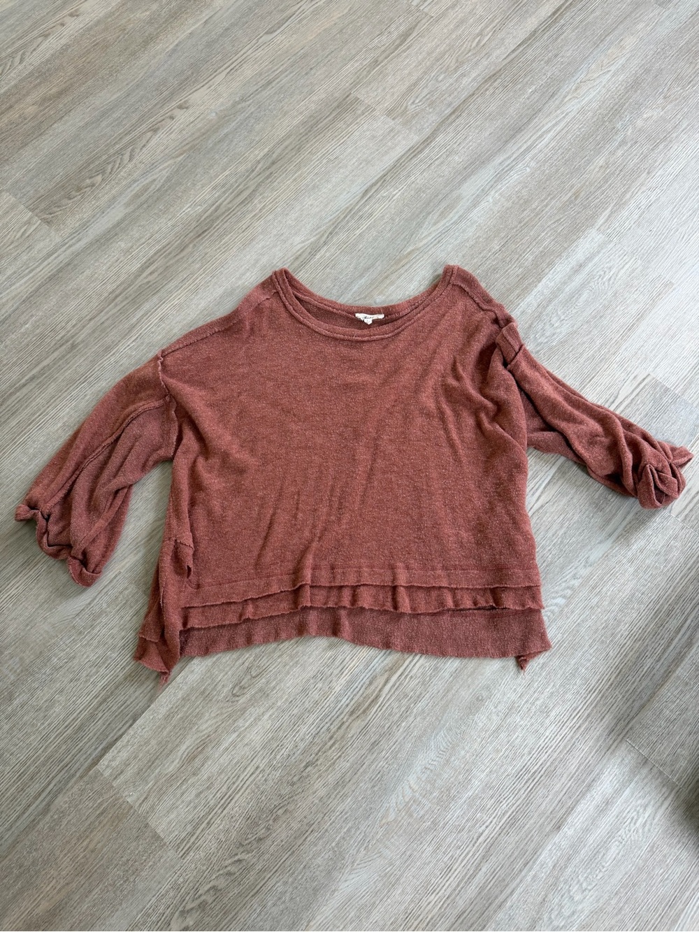 Women's Rust Knit Ruffle Hem Pullover Top